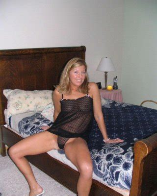 Amateur Housewifes Posing Naked Porn Pictures XXX Photos Sex Images PICTOA