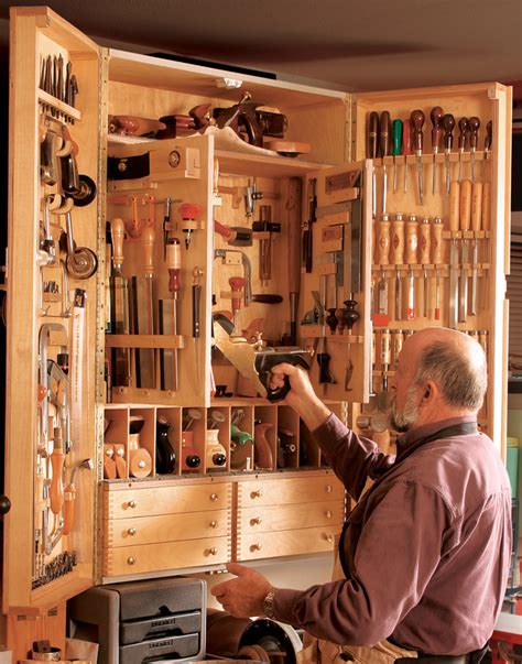 Quick to Build Tool Cabinet - FineWoodworking