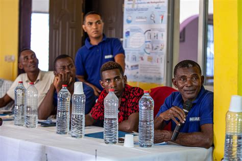 Small Scale Fishers In Madagascar Learn About Transparency In Fisheries