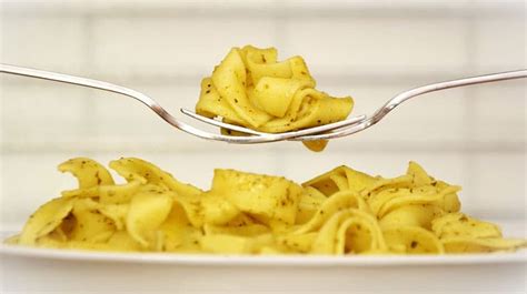 La Pasta Fa Ingrassare Calorie E Valori Nutrizionali Metodi Per