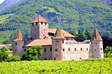 Maretsch Castle, South Tyrol, Italy jigsaw puzzle in Castles puzzles on ...