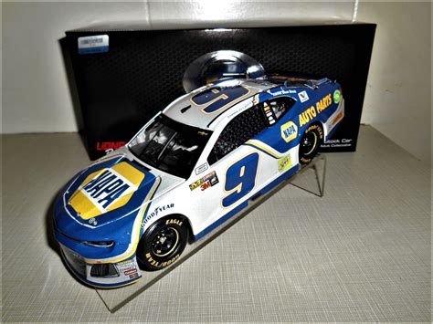 chase elliott elite - Lionel Racing Forum