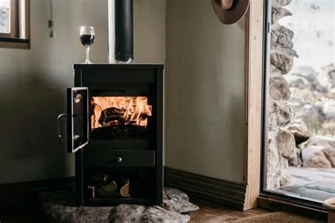 Choosing the Best Wood-Burning Stove - LuckyPelletStove.com