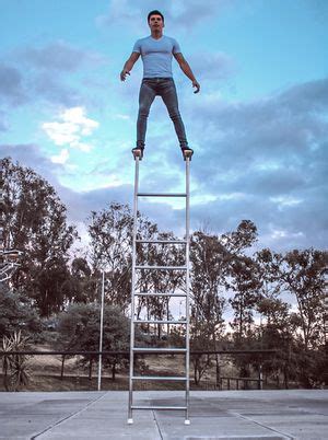 Arte Circense Alfonso Tapia Poblano Que Muestra Al Mundo Su Talento