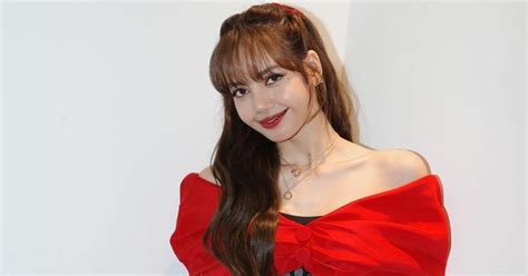 Lisa BLACKPINK Diisukan Keluar Dari YG Entertainment