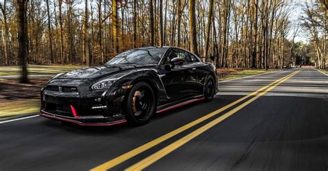 2017 Nissan GT-R Nismo Black - Supercars News and Information