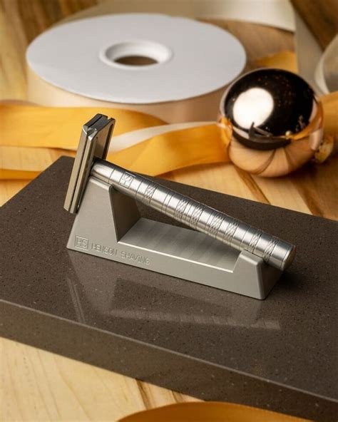 Henson Razor Review: Great Choice for Smooth & Close Shaves | FashionBeans