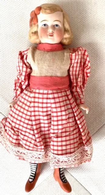 POUPEE ANCIENNE A W KISTER Cheveux Moules Modeled Hair Ribbon Doll