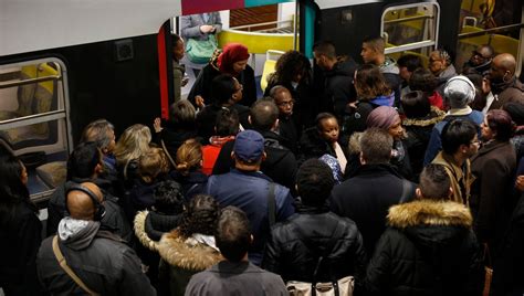 Gr Ve La Ratp Mardi Journ E Noire Pour Les Usagers Des Rer A Et B Ici