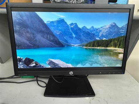 Monitor Hp Compaq La X Ips Lcd Display Appears To Function