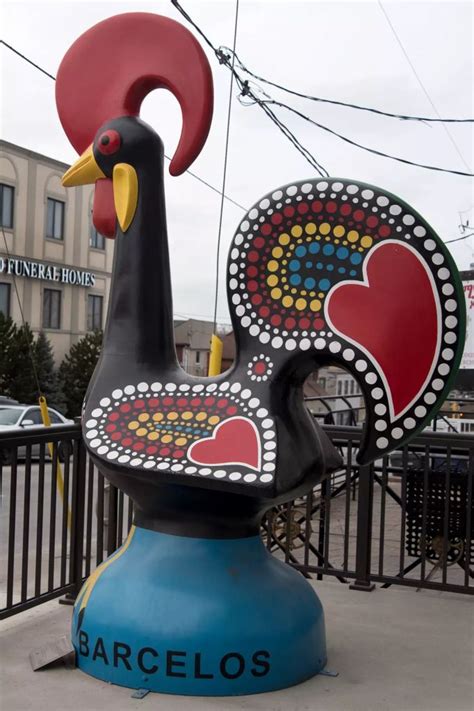 El Gallo de Barcelos un símbolo de Portugal que fue inspirado por un