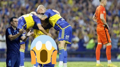 Mart Nez Se Cuelga Una Medalla La Figura De Boca Que Se Acerca A La