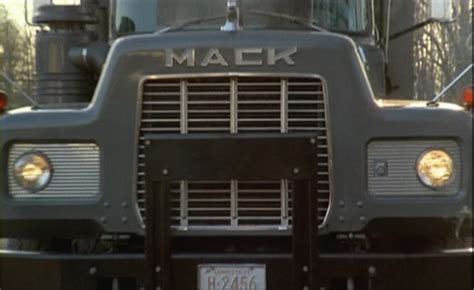 IMCDb.org: Mack R-Series in "Everybody Wins, 1990"