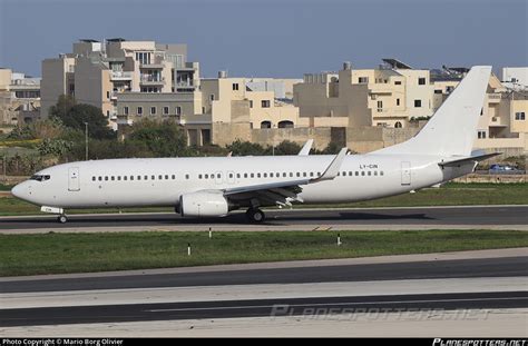 LY CIN GetJet Airlines Boeing 737 83N WL Photo By Mario Borg Olivier