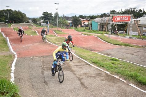 Segunda etapa da 5ª Copa Ivoti de Bicicross reuniu atletas de Ivoti e