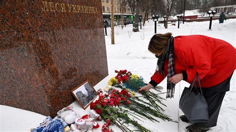 Cuatro Personas Fueron Detenidas En Rusia Por Rendir Homenaje A Las Víctimas En Ucrania Infobae