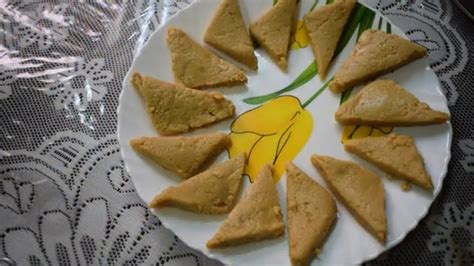 Milk Cake Recipe Perfect Alwar Ka Mawa Halwai Style Youtube