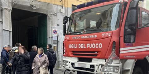 Voragine Al Vomero Ad Un Mese Dal Crollo La Situazione Nei Palazzi