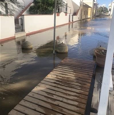 Lavocedimanduria It Manduria Le Strade Piscina Di San Pietro In Bevagna