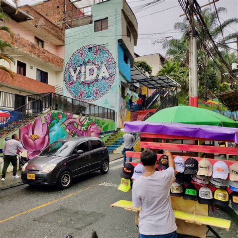 colombia medellin   famous comuna  hop   journey