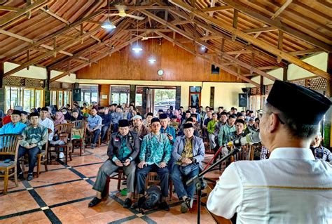 Bertemu Dengan Ratusan Penyuluh Agama Kang Ace Sebut Pendidikan Islam