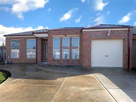 118 El Golea Mews Keilor Downs Vic 3038 Au