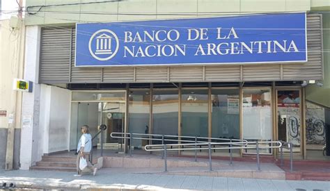 Este lunes los bancos no atenderán al público por el Día del Bancario