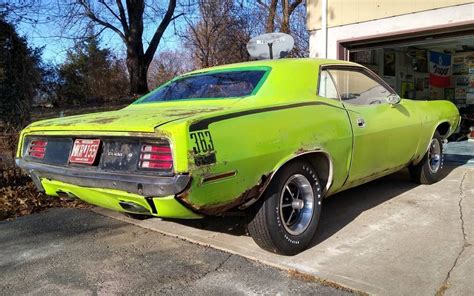 Sublime Green 1970 Plymouth ‘cuda Barn Finds