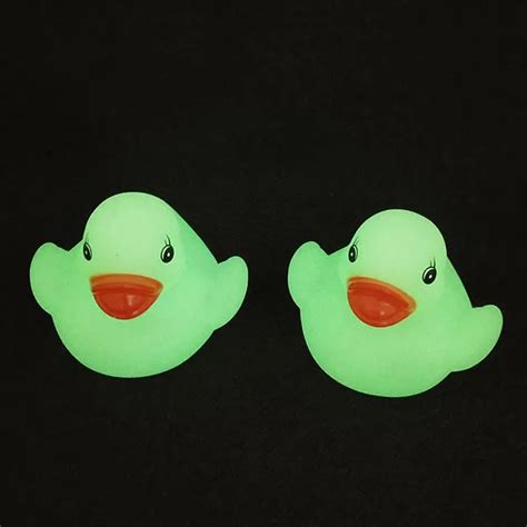 Bpa Free Rubber Duck Custom Made Mini Glow In The Dark Plastic Vinyl