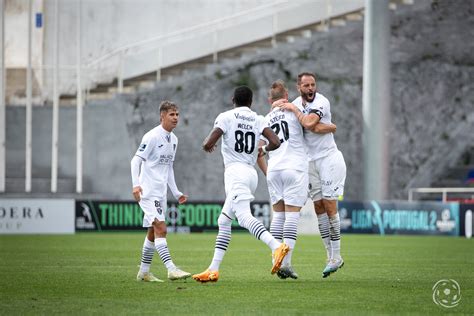 Alverca goleado em casa pelo Académico Viseu na Segunda Liga