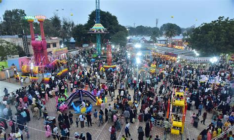 Joyride Turns Into a Terrifying Experience at Numaish