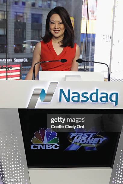 Melissa Lee Cnbc Photos And Premium High Res Pictures Getty Images