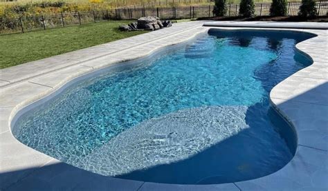 Fiberglass Pools - Long Island, NY | Backyard Masters