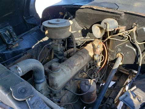 International R Engine Barn Finds