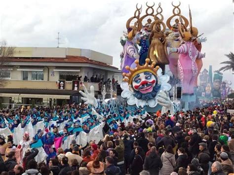 Carnevale Di Viareggio 500 Figuranti In Sfilata A Lucca Il 5 Febbraio