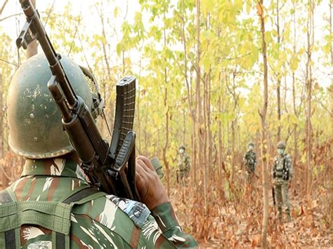 Jharkhand Fierce Encounter Between Police And Naxalites Several