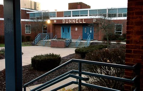 Stratford police break up fight at Bunnell High football game