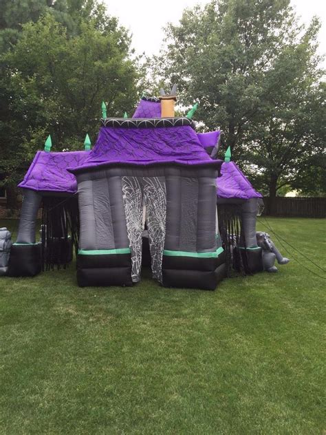 Gemmy Halloween Prop Inflatable Haunted House Bounce House Castle