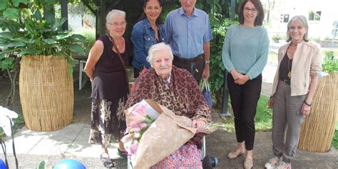 Sainte Foy La Grande La Doyenne Du Pays Foyen A Fêté Ses 106 Ans