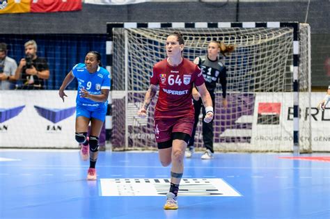 Csm Bucuresti Vs Rapid Bucuresti Women S Handball Roma Flickr