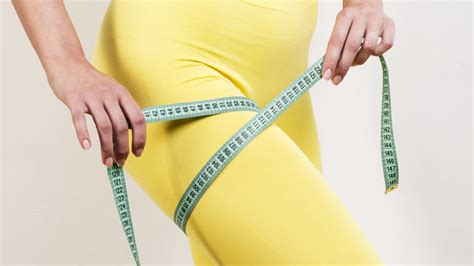 senaman kecilkan peha  punggung sinaran wanita