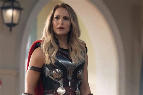 Real Madrid Fans Can T Catch A Break As MCU S Lady Thor Natalie Portman