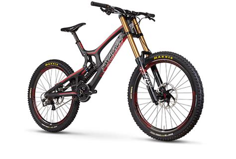 Santa Cruz Launches New V10 Carbon - BikeMag