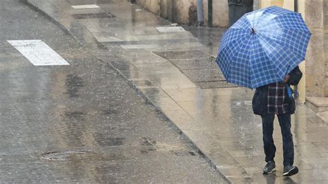 Nubosidad abundante y precipitaciones en el norte de la península y