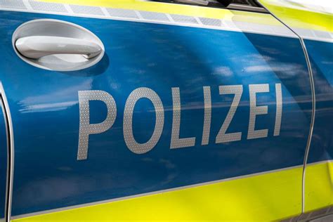 Führerschein weg Autofahrer rast durch Fußgängerzone Bayern