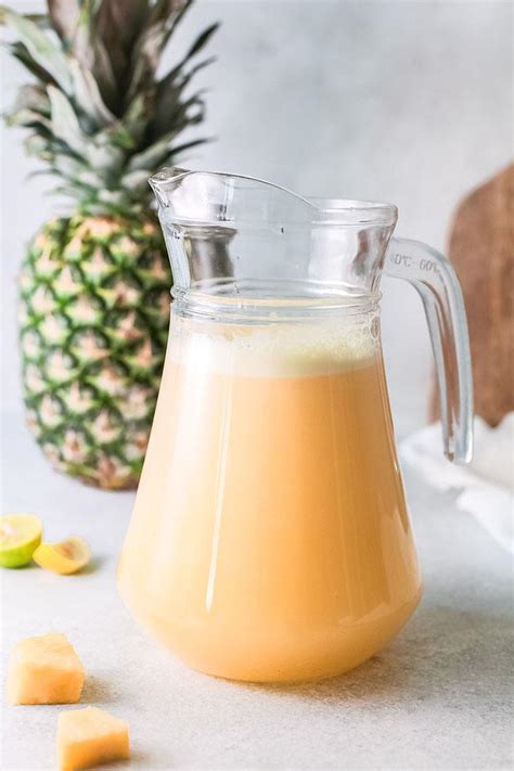 Refreshing Lime Pineapple Agua Fresca Xoxobella