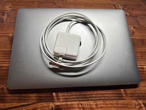 Why Is My MacBook Charger Yellow? Is It Safe To Use? - The Mac Observer