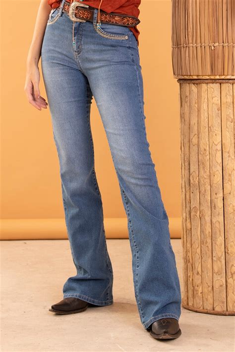 Cal A Feminina Boot Cut Cintura Alta Medium Wash Ref R