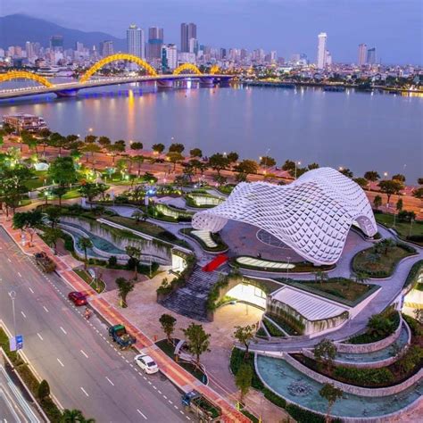 Apec Park Da Nang Large Kite Flying In The City Center Da Nang