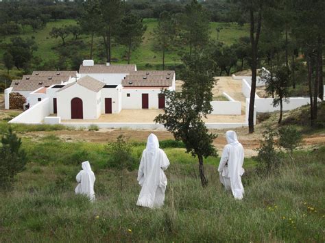 Monjas de Belém há 20 anos em Portugal São um sino a tocar na